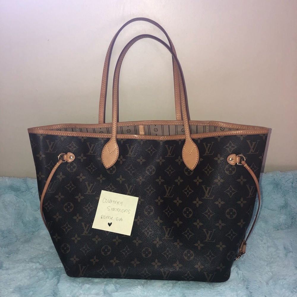 SOLD!! Louis Vuitton Neverfull MM